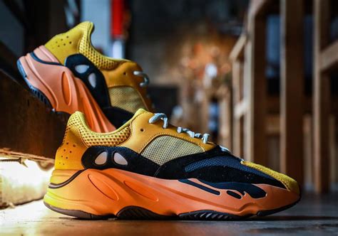 how much does yeezy 700 cost